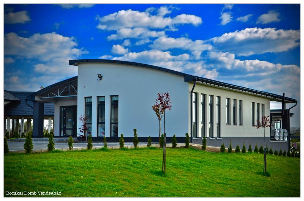 Hotel Bocskai Domb Vendeghaz Nagykallo Exteriér fotografie